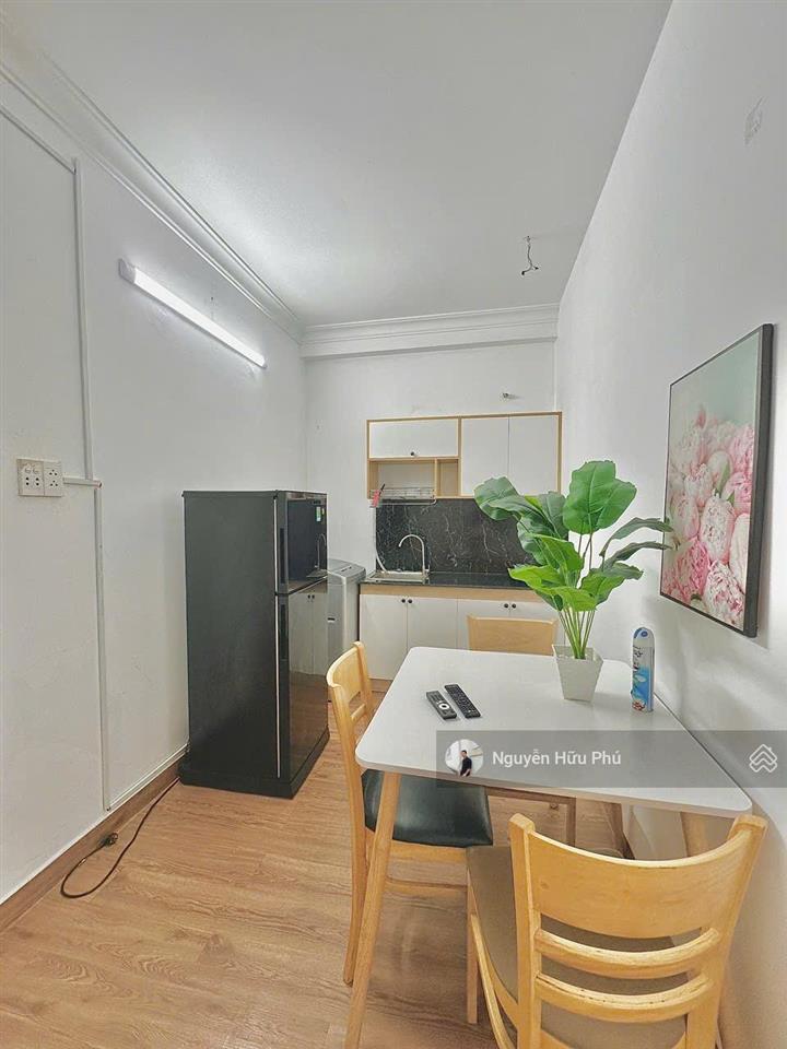 Cho thuê ch 2pn ban công full nt phan xích long | phú nhuận | bờ kè trường sa | 55m² | kế quận 1