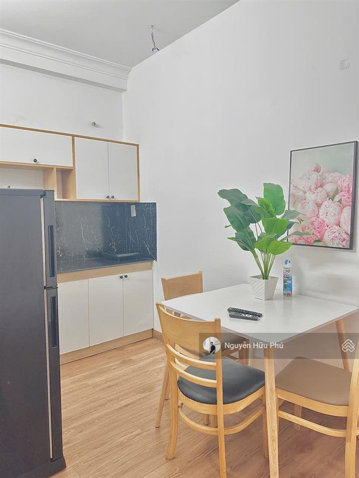 Cho thuê ch 2pn ban công full nt phan xích long | phú nhuận | bờ kè trường sa | 55m² | kế quận 1