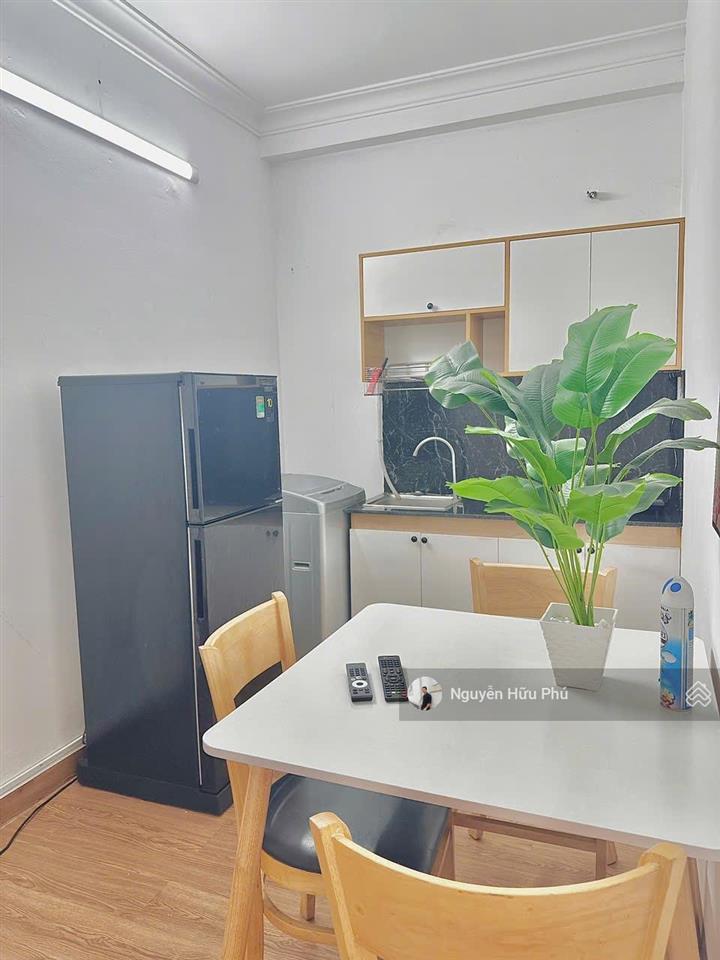 Cho thuê ch 2pn ban công full nt phan xích long | phú nhuận | bờ kè trường sa | 55m² | kế quận 1
