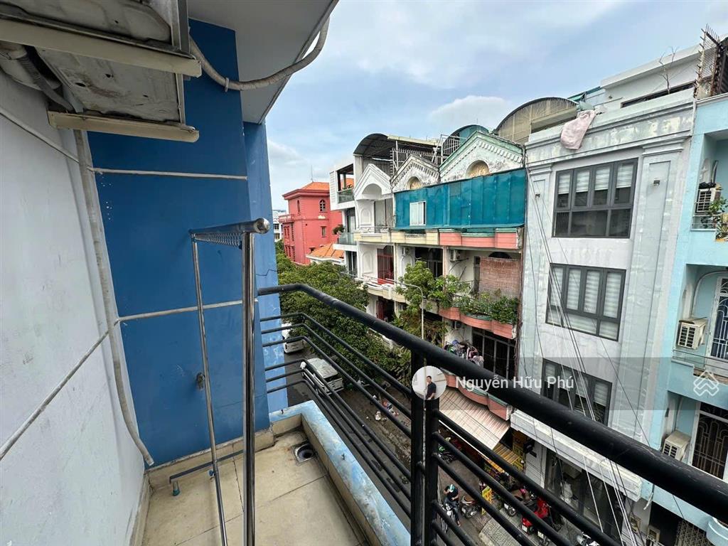 Cho thuê ch 2pn ban công full nt phan xích long | phú nhuận | bờ kè trường sa | 55m² | kế quận 1