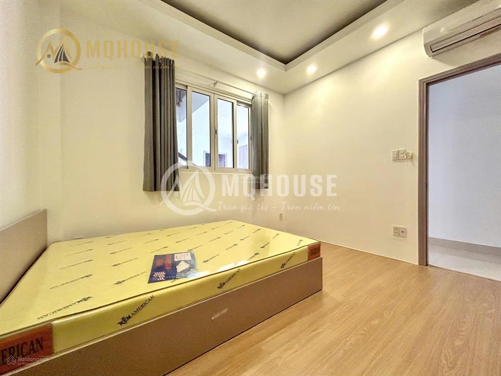 Cho thuê căn hộ 2 phòng ngủ mới 100% có ban công  dt 70m2  full nội thất ngay cầu bông