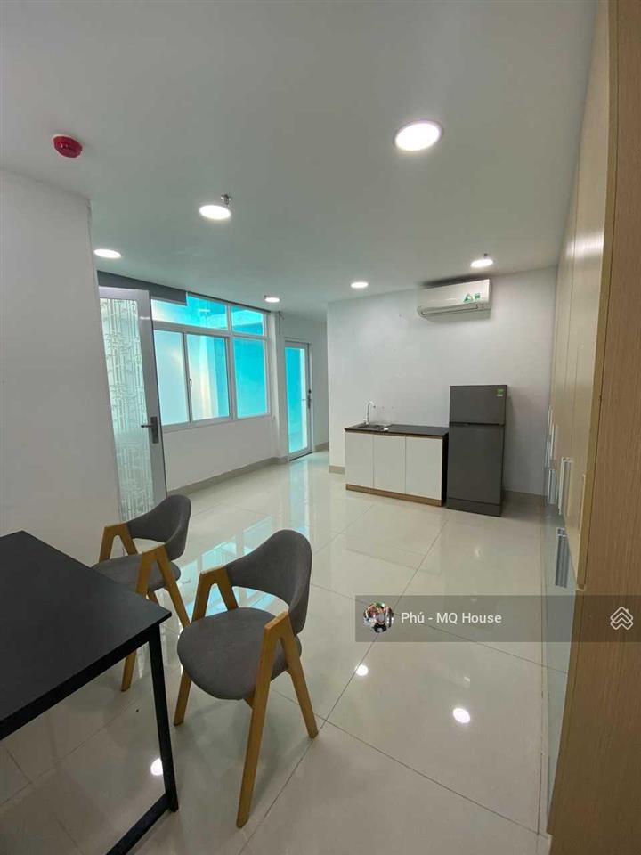 Ch 2pn 2wc balcony full nt ngay phạm văn đồng gần đại học văn lang cs3