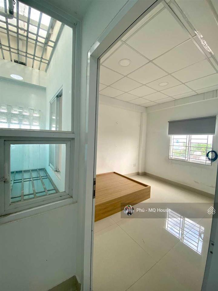Ch 2pn 2wc balcony full nt ngay phạm văn đồng gần đại học văn lang cs3