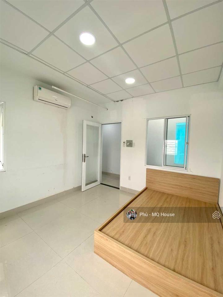 Ch 2pn 2wc balcony full nt ngay phạm văn đồng gần đại học văn lang cs3
