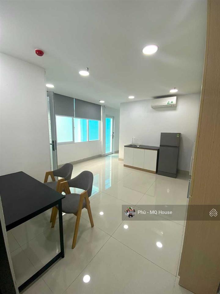 Ch 2pn 2wc balcony full nt ngay phạm văn đồng gần đại học văn lang cs3