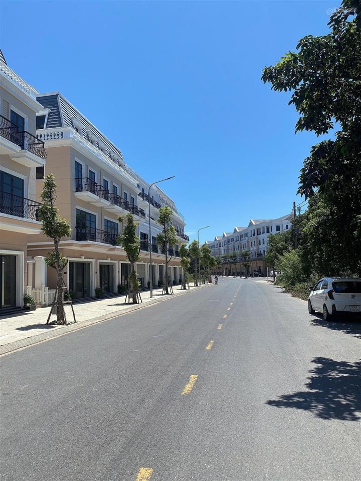Chính chủ bán căn pg03 vincom shophouse royal park quảng trị