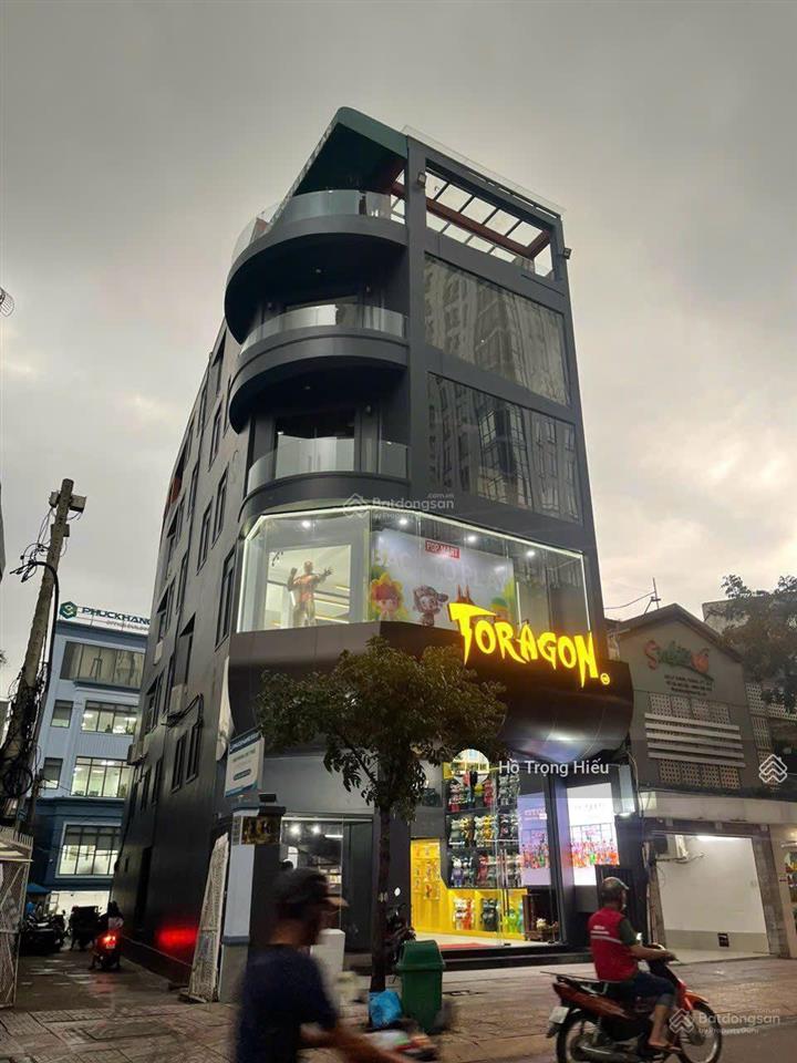 Bán nhà góc 2 mặt tiền trần hưng đạo, quận 1 (6x15m) 5 tầng, thuê 140tr, giá 23,5 tỷ