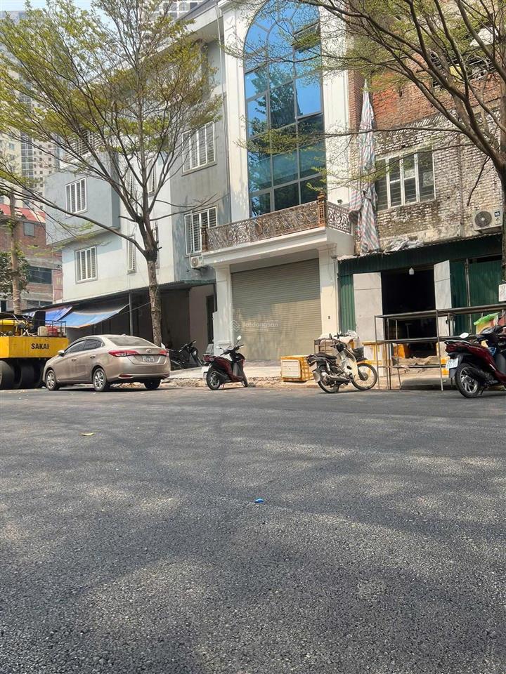 Chính chủ bán gấp lk văn khê 82.5m2 giá 2x tỷ đường to kinh doanh đỉnh