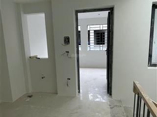 Cho thuê nhà 4 tầng hoàn thiện  khu b mới geleximco, trục thông vin  giá chỉ 20 triệu/tháng