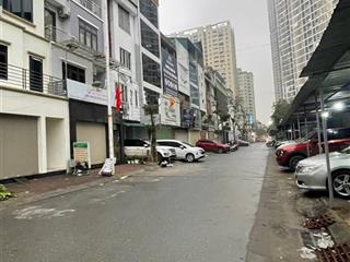 Chính chủ cho thuê nhà lk văn khê 82.5m2 thô, có nền cửa điện nước, giá 10tr/tháng