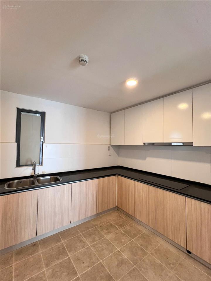Chủ nhà quyết tâm bán căn hộ 4 phòng ngủ, mulberry lane (154.3m2)  tầng trung, giá tốt 8.6 tỷ