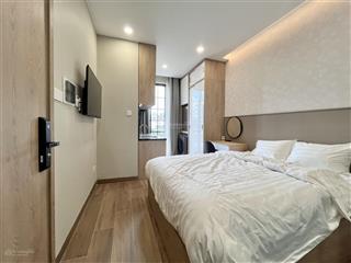 Căn hộ studio ban công mới 100% gần vòng xoay trần não thiết kế sang xịn mịn