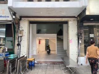 Cho thuê mặt bằng kinh doanh ngay mặt tiền đường gần cầu nguyễn văn cừ sát quận 1