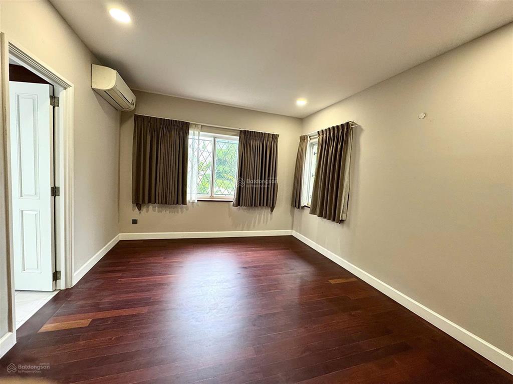 Cho thuê biệt thự sân vườn rộng (520m²  6pn) | trần não (q.2), tp. thủ đức