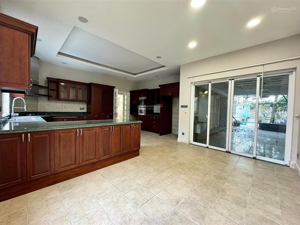 Cho thuê biệt thự sân vườn rộng (520m²  6pn) | trần não (q.2), tp. thủ đức