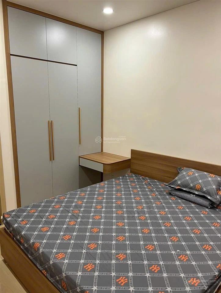 Cần tiền gấp bán căn cc 2 ngủ 2vs full nội thất cạnh trung tâm thương mại aeon mall lớn nhất mb