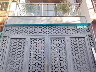 Nhà nở hậu 3.8m dài 15m đúc 4 tầng đường bến phú lâm p9 q6