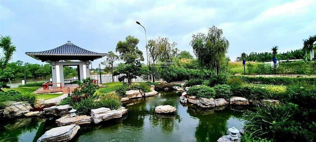 Tôi cần bán gấp biệt thự lavila kdc ven sông (sổ hồng) nhà 3 tầng giá 11 tỷ 800tr,  0909 904 ***