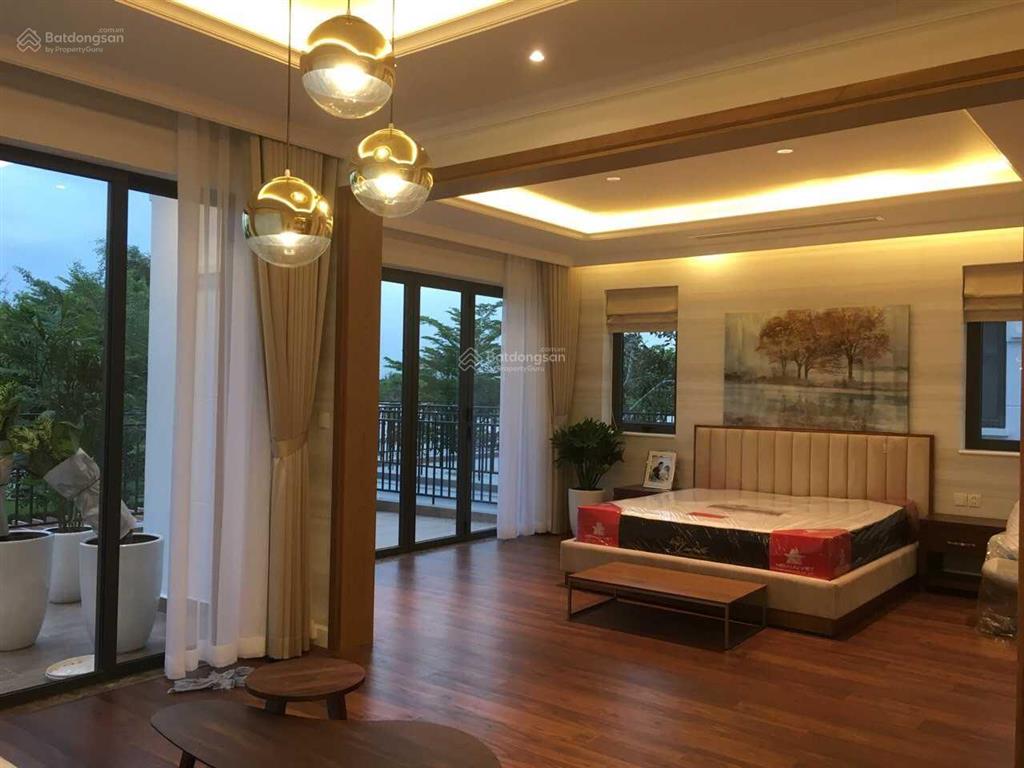 Gia đình cần bán gấp biệt thự ninesouth (kdc  ven sông) sổ hồng (giá 16 tỷ 800tr)  0909 904 ***.