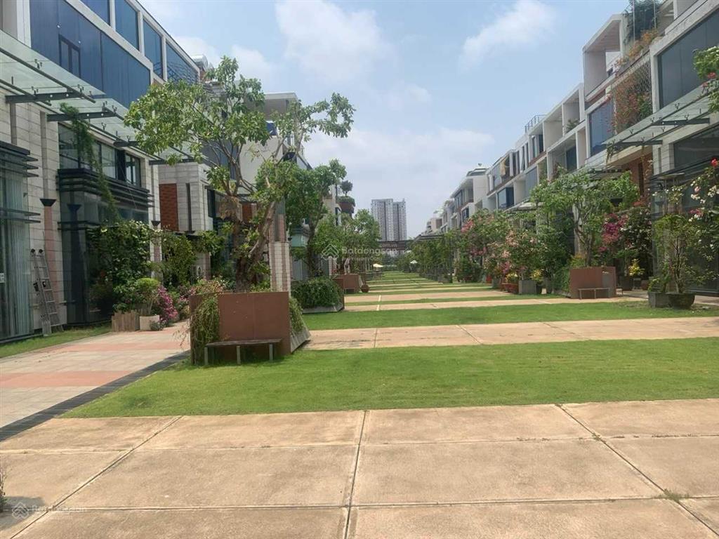 Chính chủ bán biệt thự galleria dt 7,15 x 24,5m (175m2) xd hầm, 4 lầu (giá 20 tỷ)  0909 904 ***