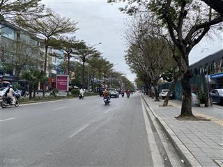 Bán đất cầu giấy, 32 tỷ, 120m2, ô tô tránh, 2 thoáng, sát phố.