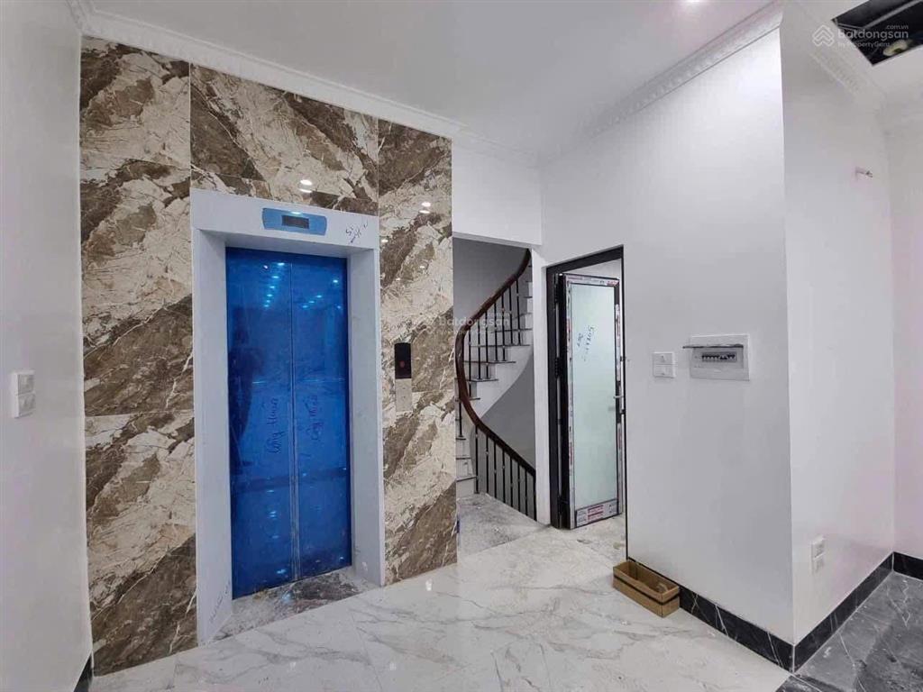 Trung kính, 34 tỷ, 80m2x7t, thông sàn, ô tô tránh, vỉa hè, 2 thoáng, kinh doanh
