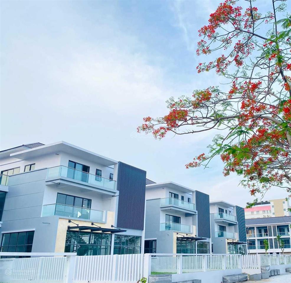 Cho thuê shopvina sapphire gem  diện tích hơn 500m2  kinh doanh buôn bán sầm uất