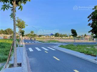 Sỗ sẵn giá ngộp ngay chợ phùng hưng, chỉ 2 tỷ, 100m2, trảng bom, đồng nai,khu dân cư văn minh .