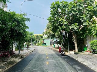 Cần bán nhanh lô đất 226 m2 hẻm 216 nguyễn văn hưởng ngang 11m giá bán 135 triệu/m2 (giá tốt quá)