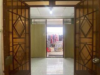 Bán nhà kiêng cố c4 một trệt hẻm 2.5m thông ra đường nguyễn đình chiểu p1 tân an