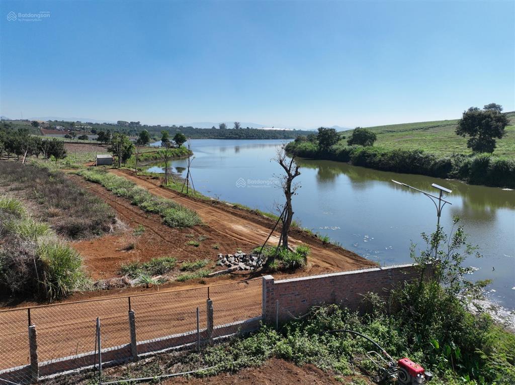 Cần bán gấp khu đất vàng giáp hồ diện tích 12185m2, có gần 7000m2 thổ cư