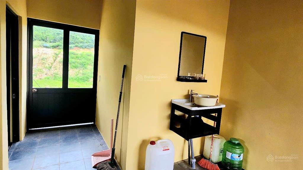 Cần bán mảnh vườn 9.734m2, view đỉnh cao, có đất ở, có nhà đẹp, đã hoàn thiện hạ tầng, rào, cổng