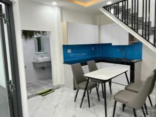 Bán nhà 2 tầng, dt 53m2 đất chỉ 4.6 tỷ, bùi đình túy  thơm như mít