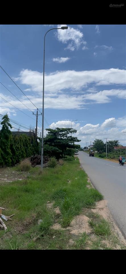Bán nhanh 10 ha đất 3 mặt tiền . quốc lộ 55 tân hà. hàm tân . binh thuận ( lâm đồng )