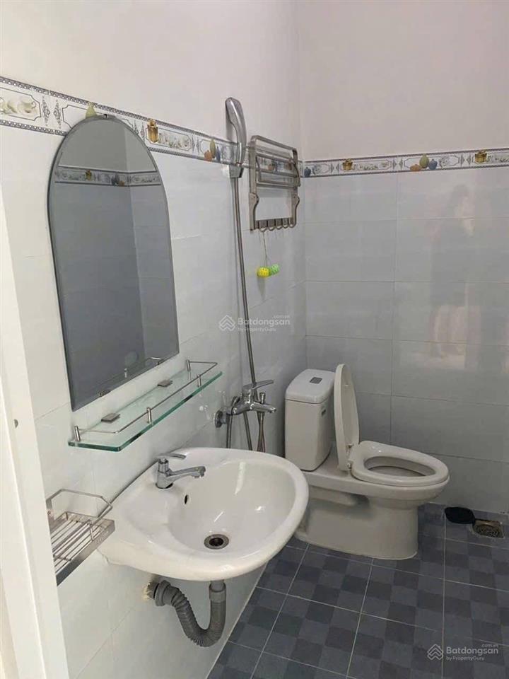 Nhà đẹp giá rẻ 2 tầng btct phùng tá chu tiện kinh doanh chỉ 6.7 tỷ