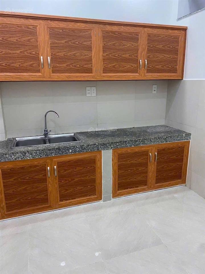 Nhà đẹp giá rẻ 2 tầng btct phùng tá chu tiện kinh doanh chỉ 6.7 tỷ