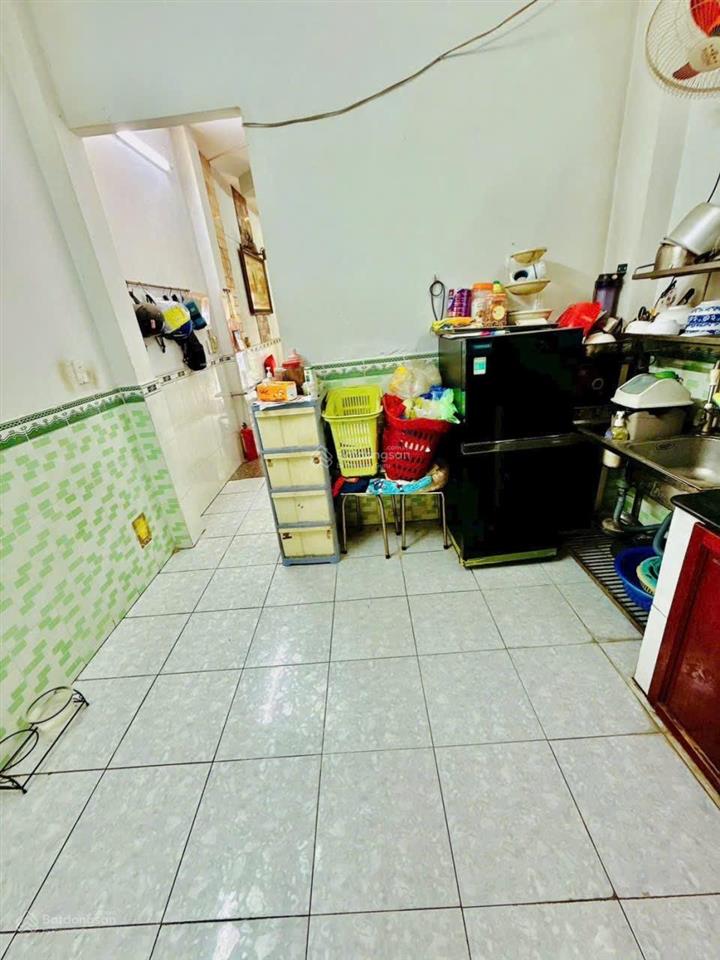 Nhà đẹp giá rẻ 4 tầng btct lò gốm vào ở ngay chỉ 6.28 tỷ