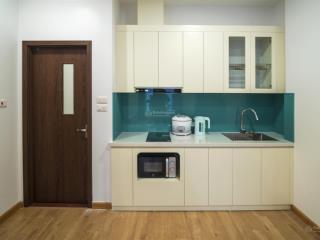Căn hộ studio tòa nhà mặt đường trương công giai, dịch vọng, cầu giấy