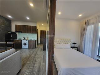 Trống sẳn studio tách bếp  máy giặt riêng  ít chi phí
