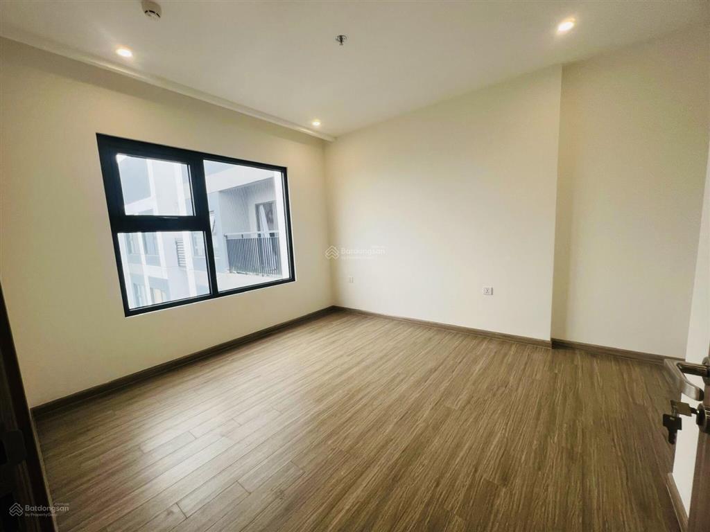 Căn góc, tầng cao, 3 phòng ngủ tòa sa3 tại the sakura