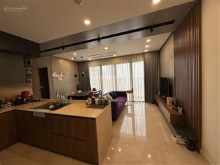 Cần chuyển nhượng căn hộ 3pn tại vinhomes d'capitale, dt 96m2 có view nội khu yên tĩnh giá 10.x tỷ