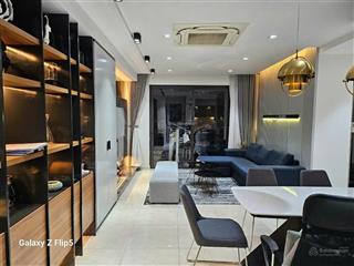 Bán gấp căn 3 ngủ 100m2 tại vinhomes d'capitale  tòa c6 bc đn ngắm toàn cảnh view hồ/ giá 13.x tỷ