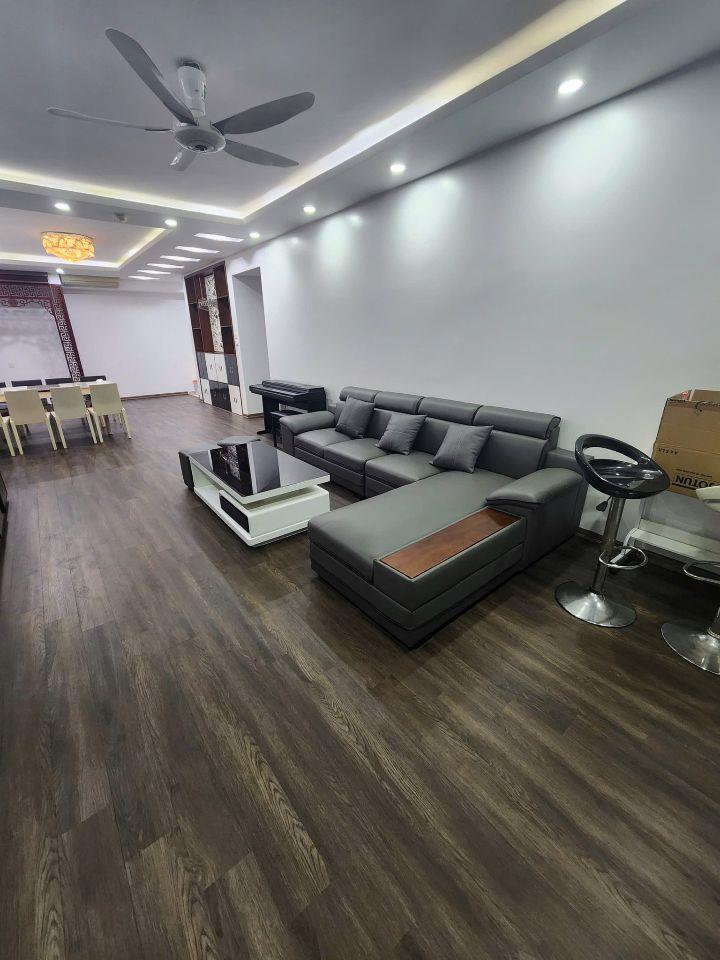 Bán căn hộ 3PN-124m2 tầng trung tại Mulberry Lane, có slot oto, giá 8.x tỷ