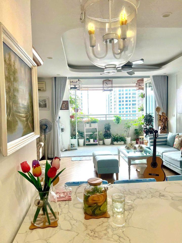 Bán căn hộ 3 ngủ dt 120m2 tại Hapulico Complex, SHLD, giá rẻ