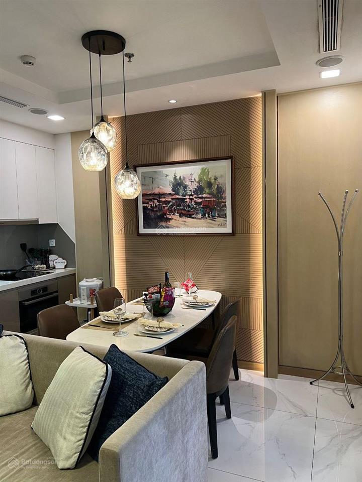 English below  cần bán 1pn 55m2 có sổ hồng tại tháp landmark 81  10,5 tỷ (giá thật).