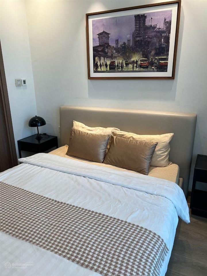 English below  cần bán 1pn 55m2 có sổ hồng tại tháp landmark 81  10,5 tỷ (giá thật).