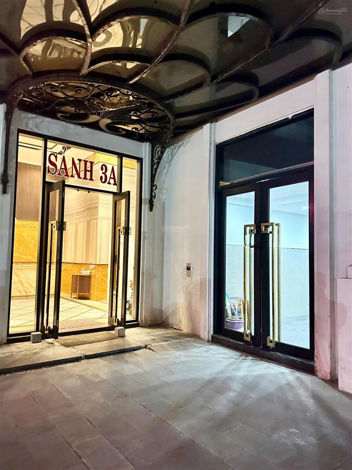 Bán gấp shophouse 51m2 eco lake view, sổ lâu dài, vị trí đẹp, dòng tiền đều