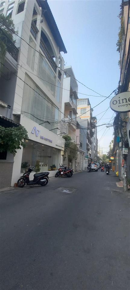 Gia đình cần bán nhà 3 tầng hxh vip lê văn sỹ, quận 3 ( 7,5x14m ).