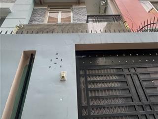 Hot ngang 4.8m nguyễn trãi q1 sát ốc đào vị trí khu ăn chơi sầm uất