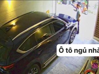 Chính chủ gần sân bay đẹp lung linh ôtô ngủ nhà 5tầng tặng full nội thất xịn